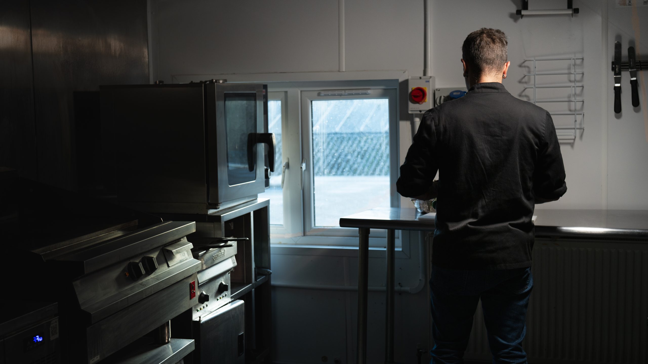 Starting a dark kitchen. What UK food operators need in place before they go live